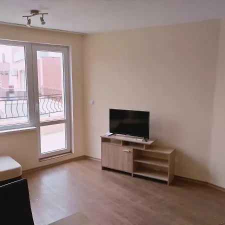 Sunny 1 * بوموري